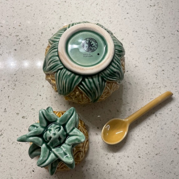 Bordello Pinheiro Pineapple jam jar small chip on the underside of the leaf - Picture 4 of 9